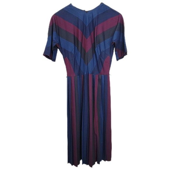 UNBRANDED Vintage Fit and Flare - Picture 1 of 11